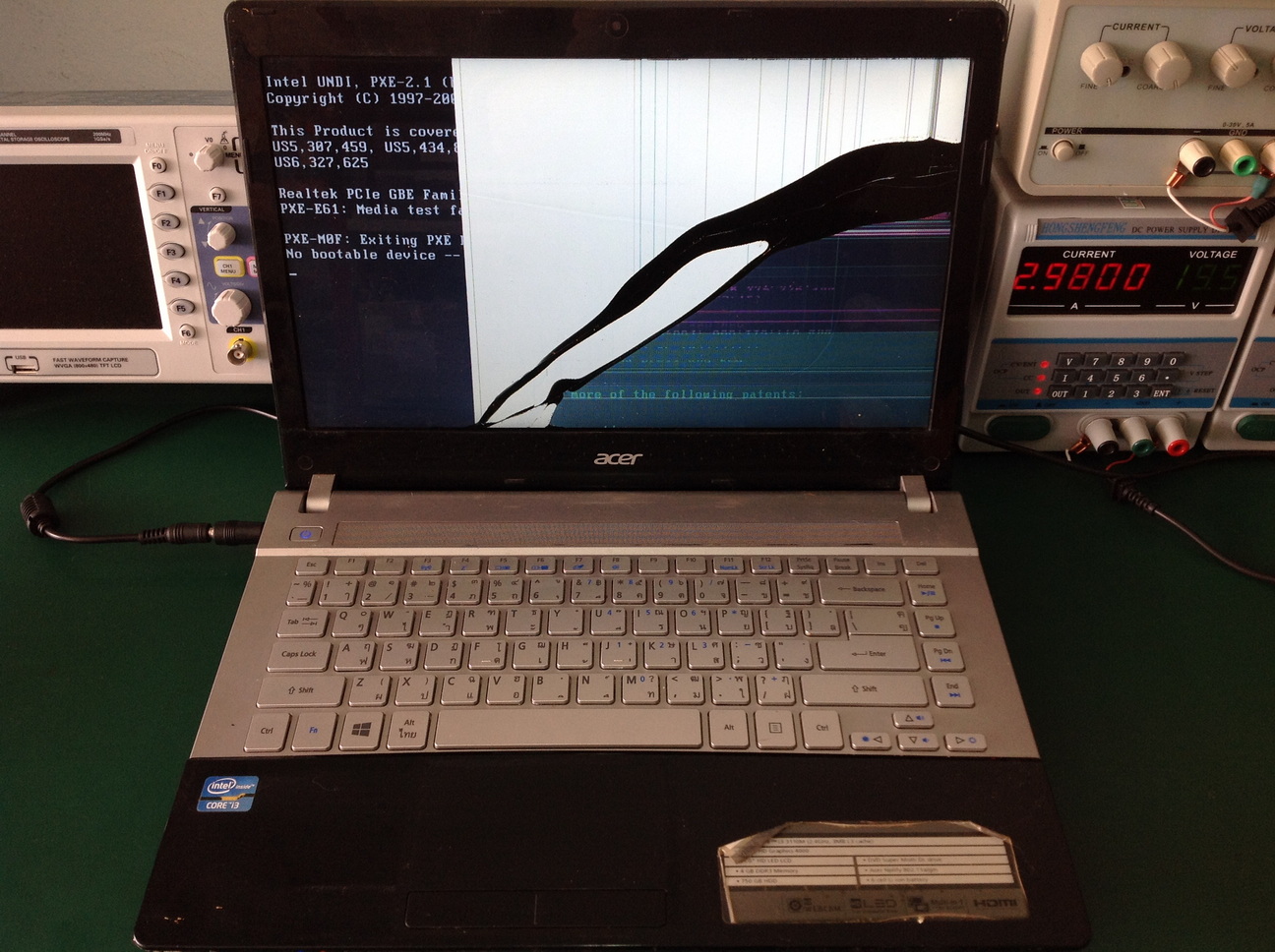 ACER V3-471 เปลี่ยนจอ