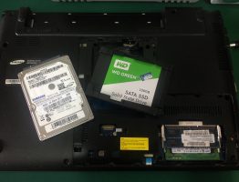 SAMSUNG RV413 เปลี่ยน SSD