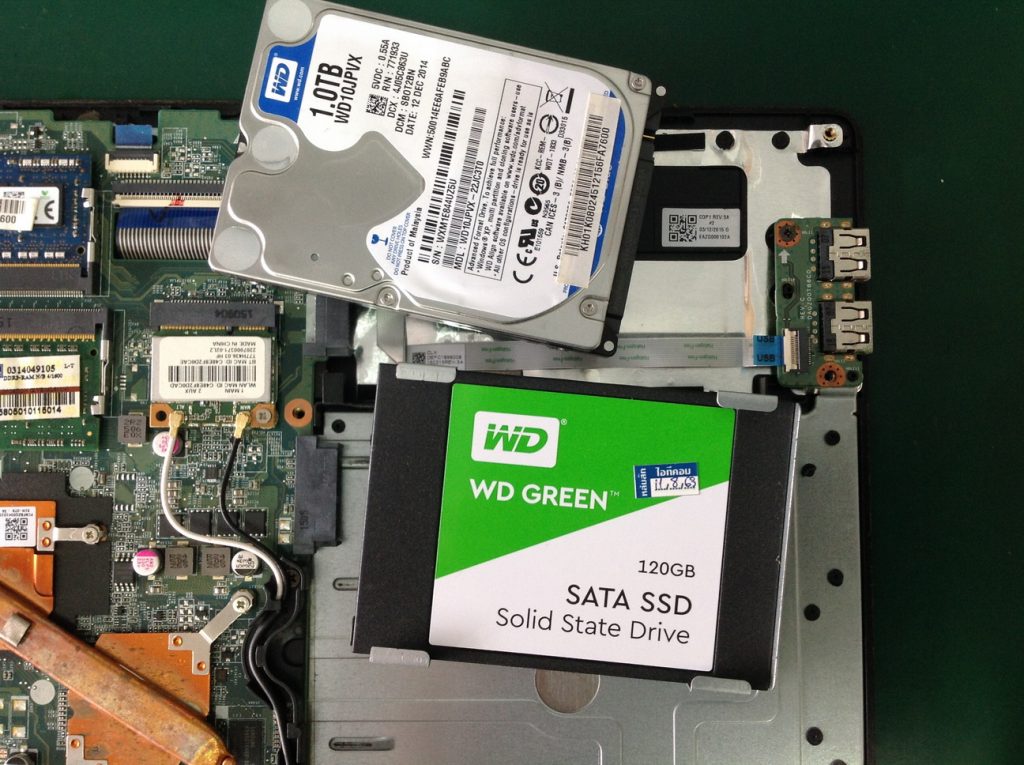ACER E5-471G เปลี่ยน SSD