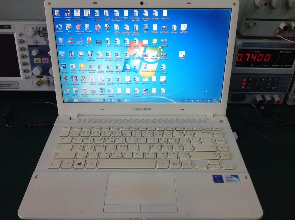 SAMSUNG NP370R4V