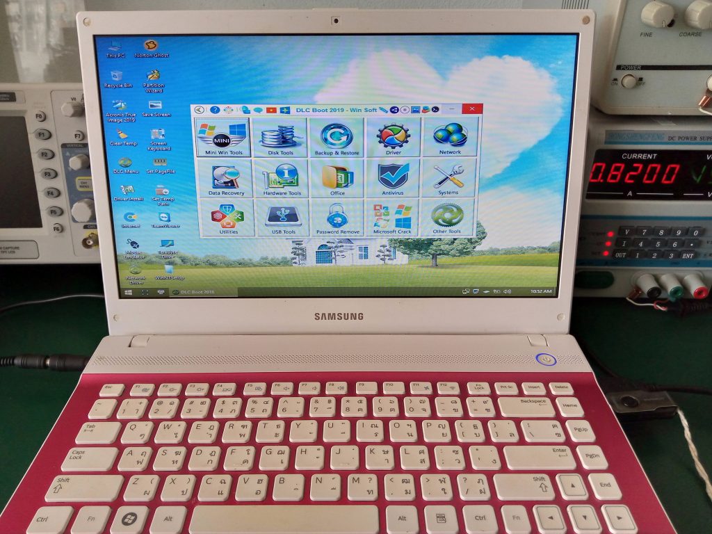 SAMSUNG NP300V4Z