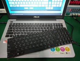 ASUS F555Q เปลี่ยน Keyboard