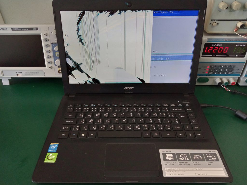 ACER 14-Z1402 หน้าจอแตก