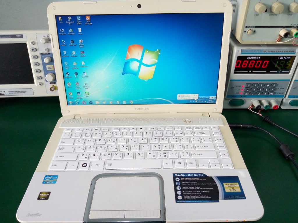 TOSHIBA L840 เปลี่ยนจอและKeyboard