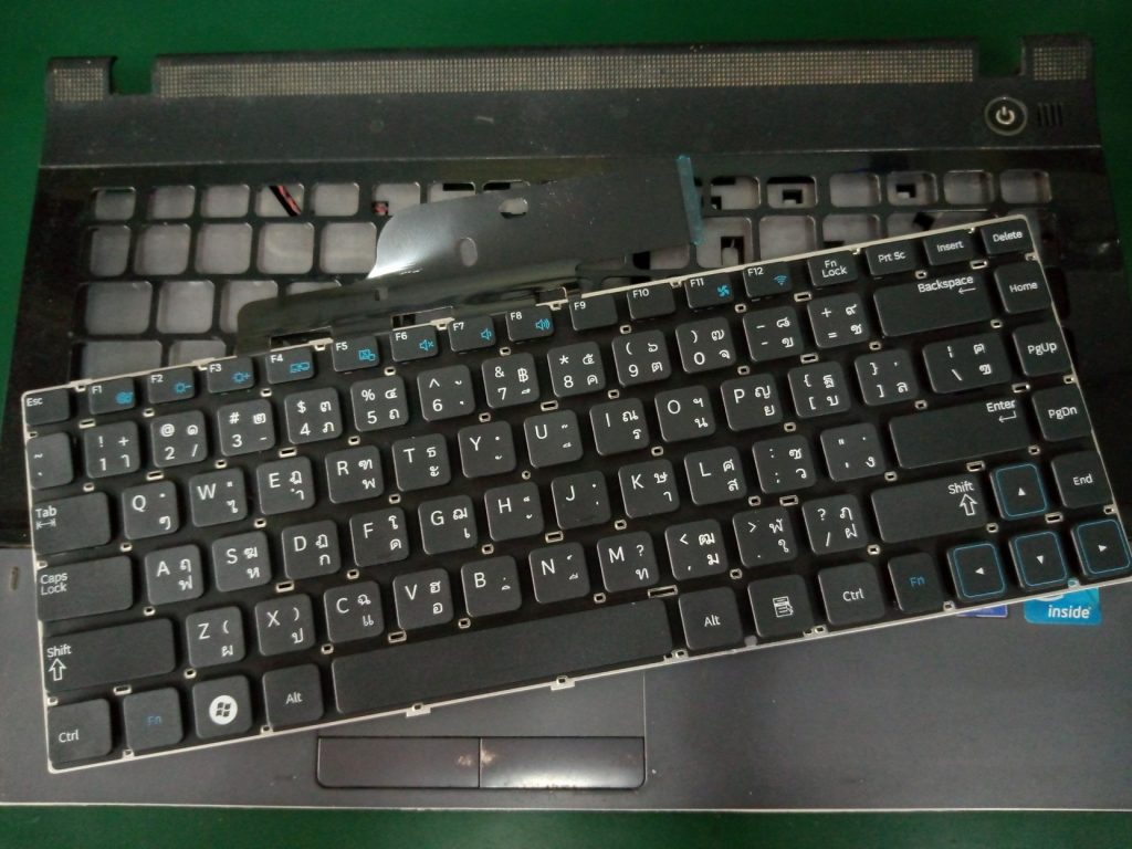 เปลี่ยน Keyboard โน๊ตบุ๊ค Samsung