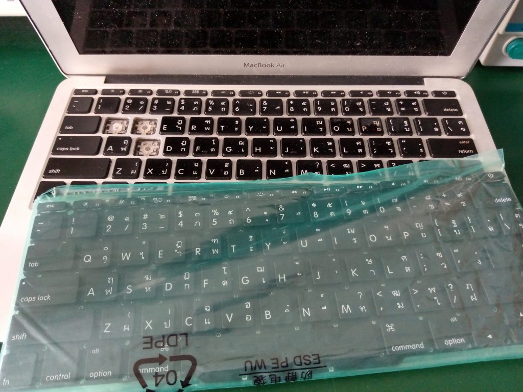 MacBook Air A1465 เปลี่ยน Keyboard