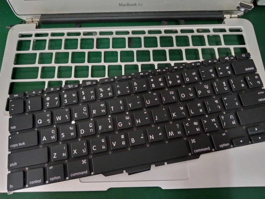 เปลี่ยน Keyboard MacBook