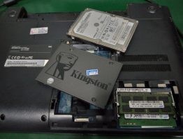 SAMSUNG NP355E4X เปลี่ยน SSD