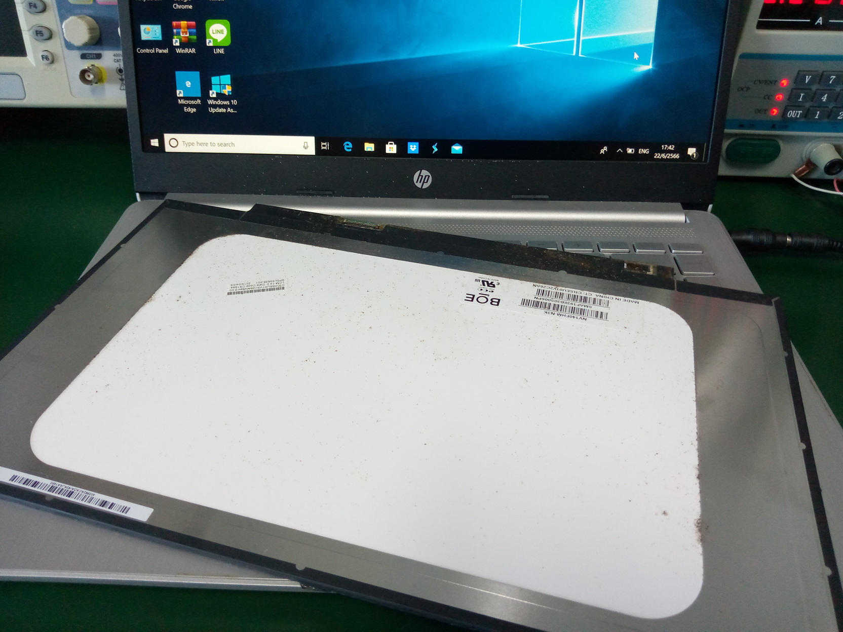 HP 14s-dk0004ax เปลี่ยนหน้าจอ